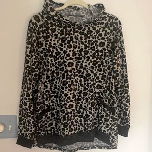 Animal print top